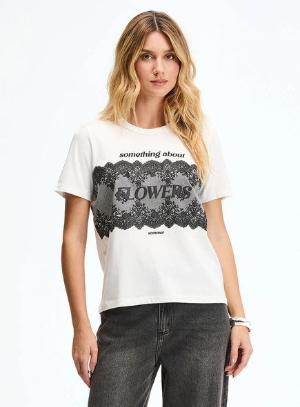 Camiseta Comfort Estampada Feminina