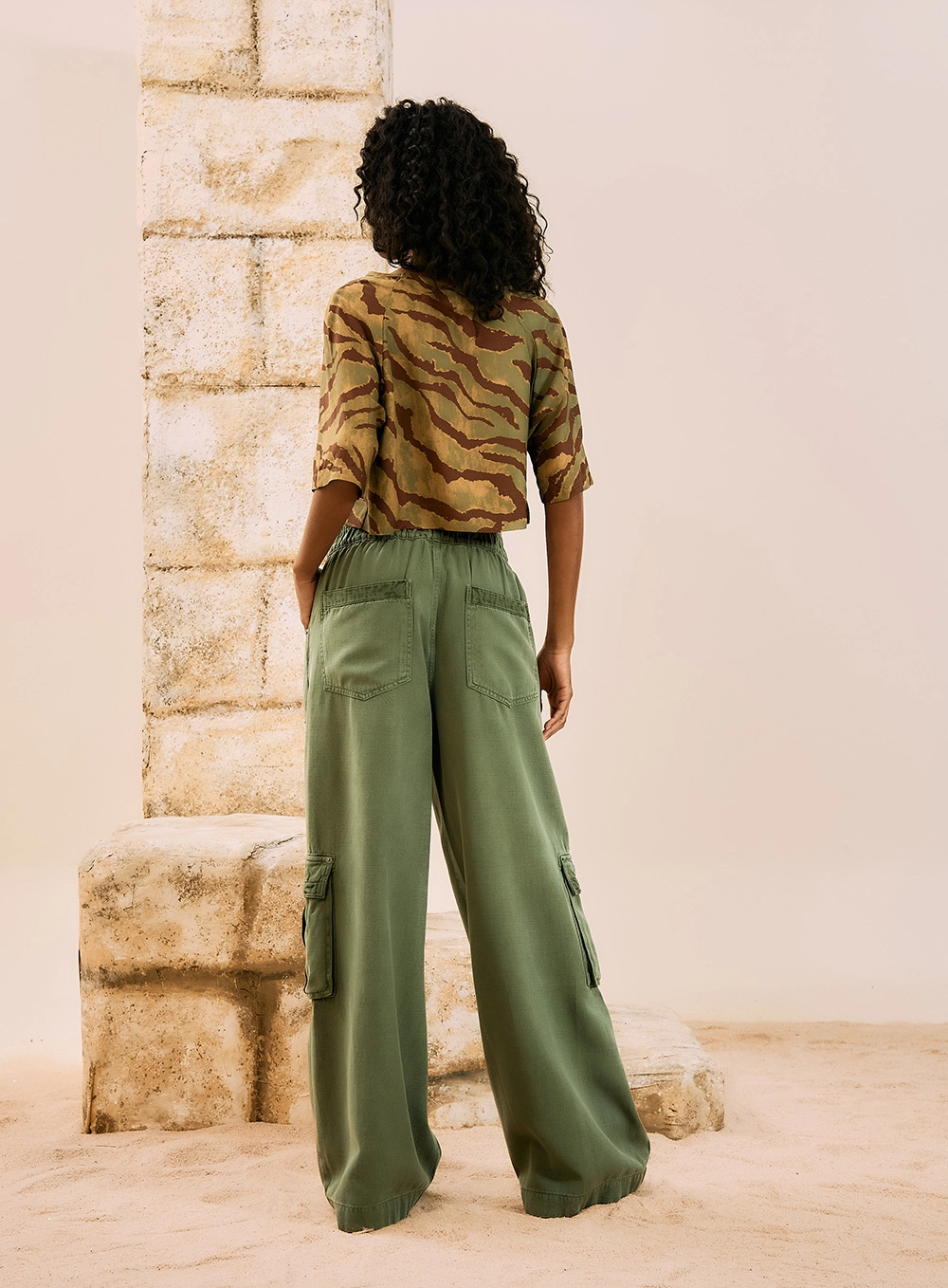 Calça Pantalona Cargo Verde Serrano 2