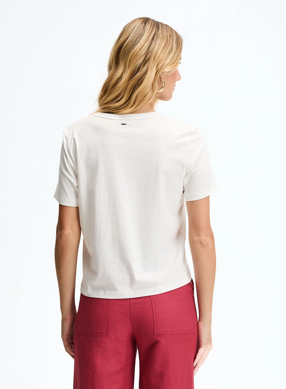 Camiseta Comfort Básica Com Detalhe De Renda Off Shell 2