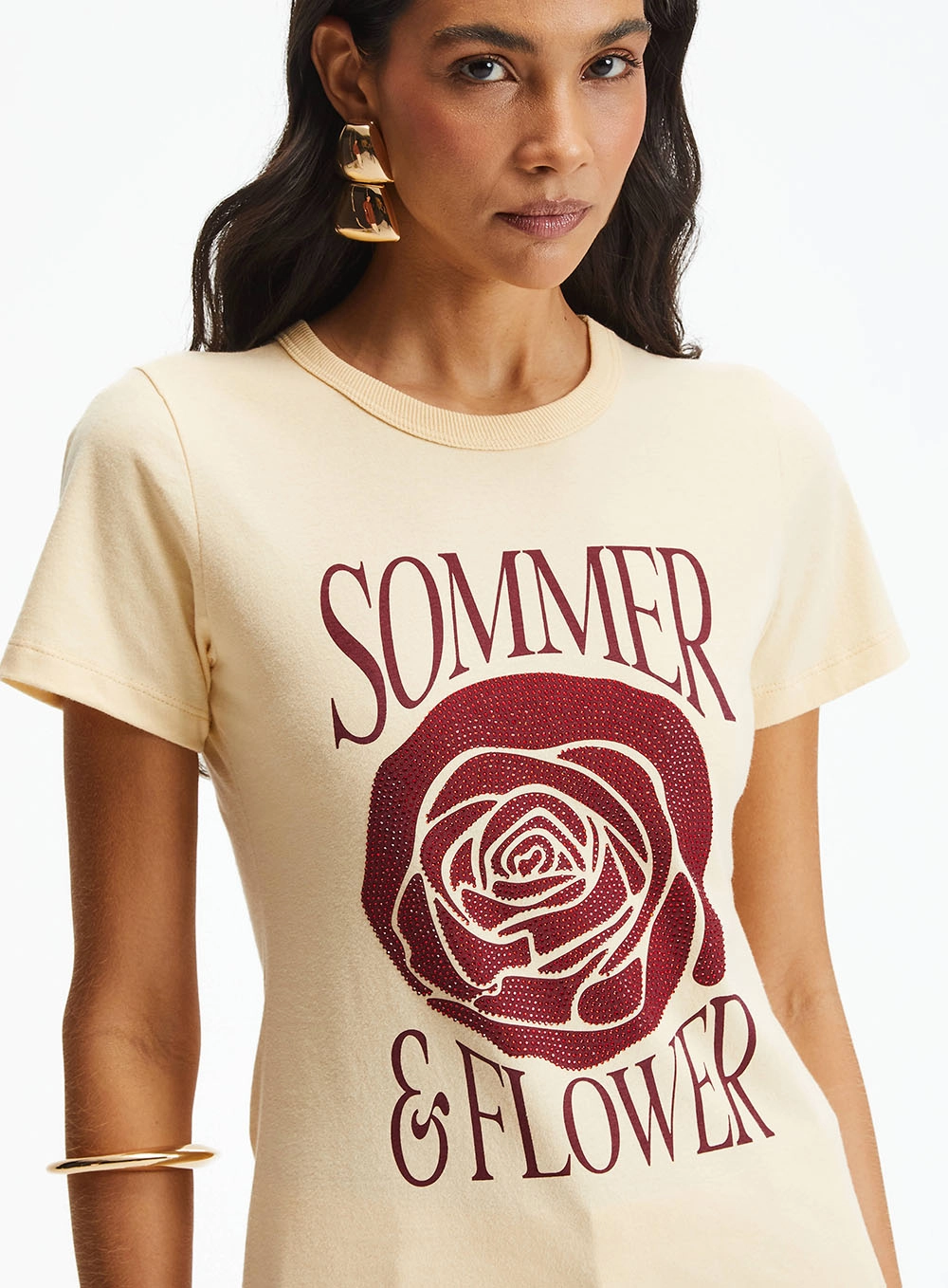 Camiseta Slim Estampada Com Aplicação Bege 3
