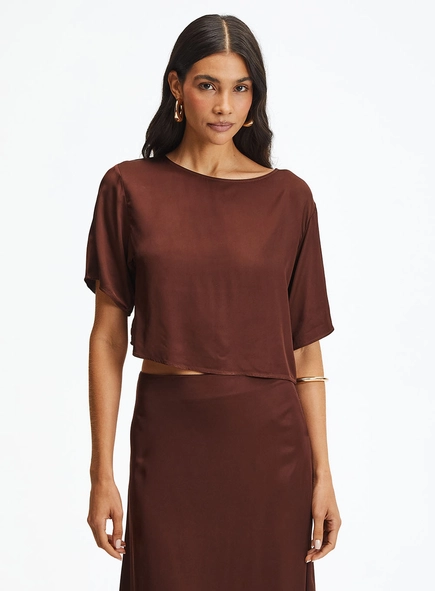 Camiseta Square Com Decote Canoa