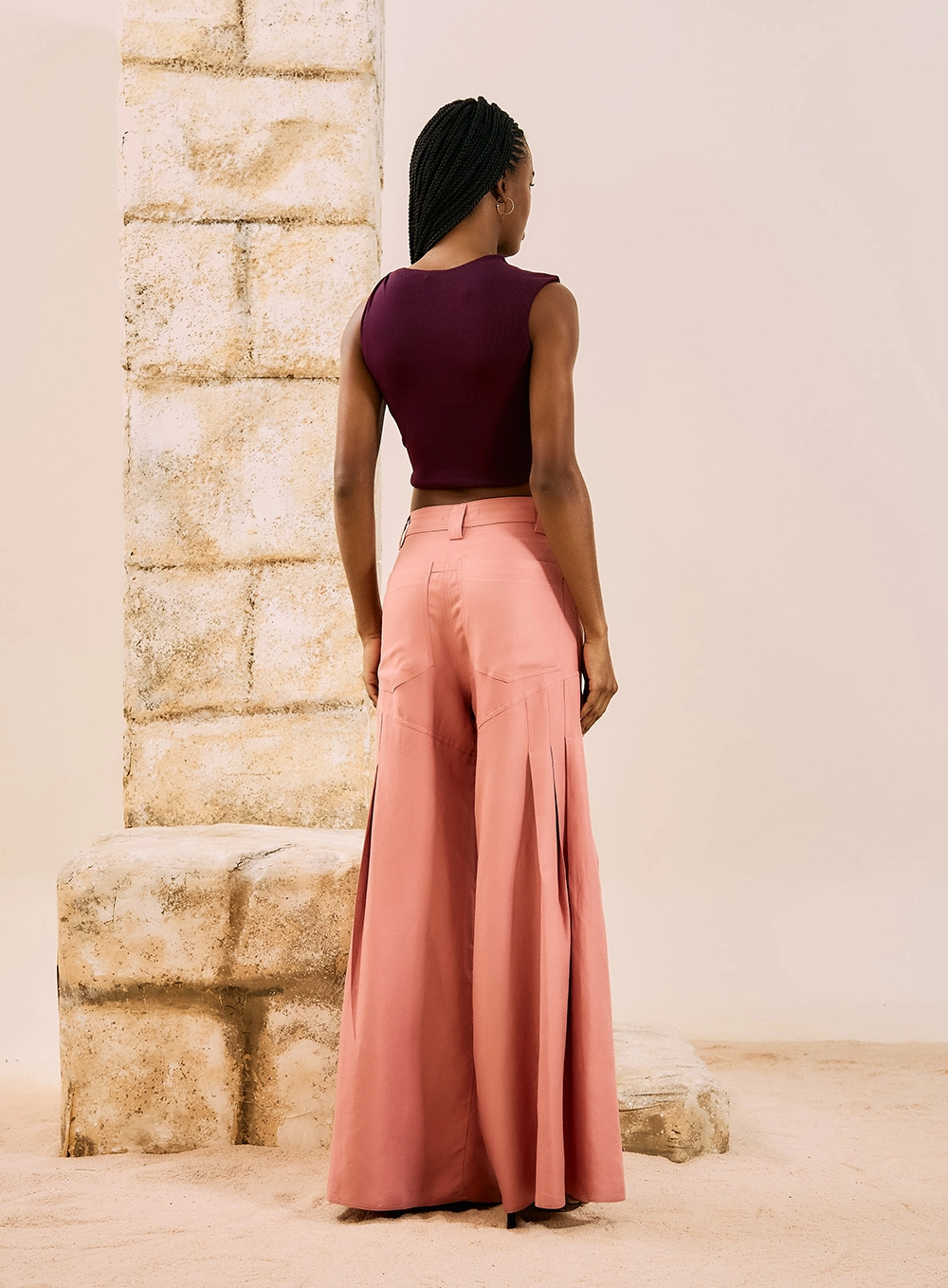 Calça Pantalona Com Pregas Estruturadas Rosa 2