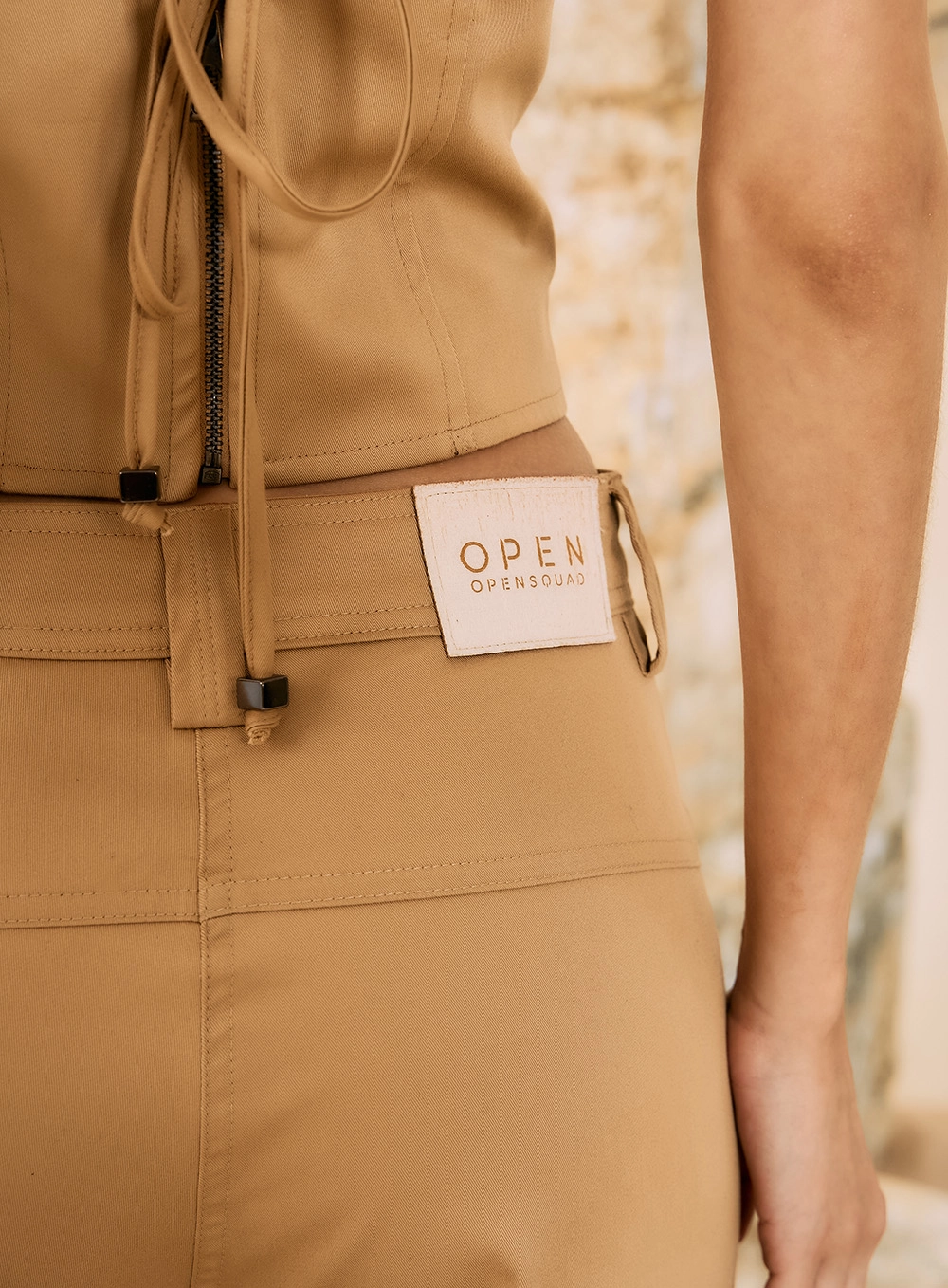 Calça Wide Leg Com Aplicações Bege 4