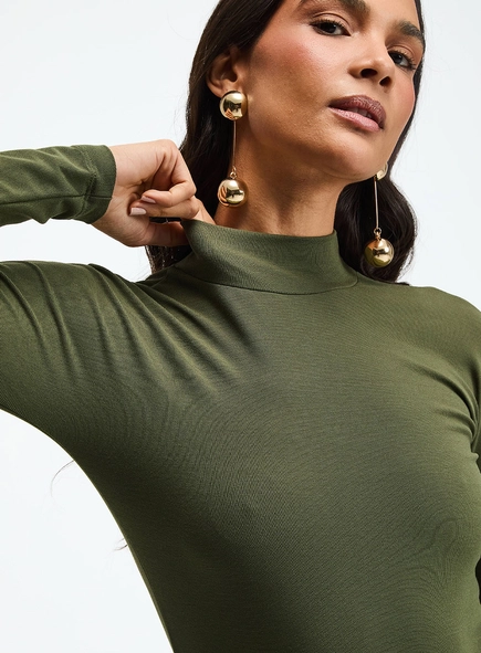 Blusa Slim Canelada Manga Longa E Gola Alta