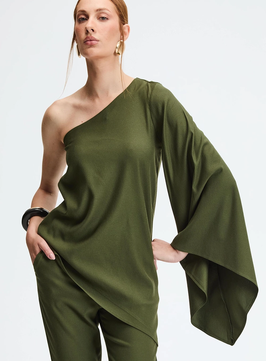Blusa Assimétrica Uma Manga Longa Verde 3