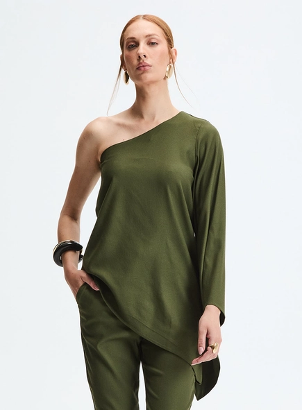 Blusa Assimétrica Uma Manga Longa