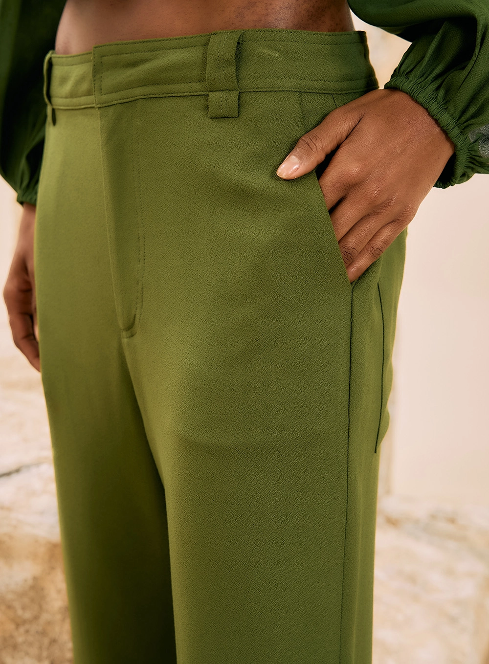 Calça Reta Alfaiataria Verde Serrano 2