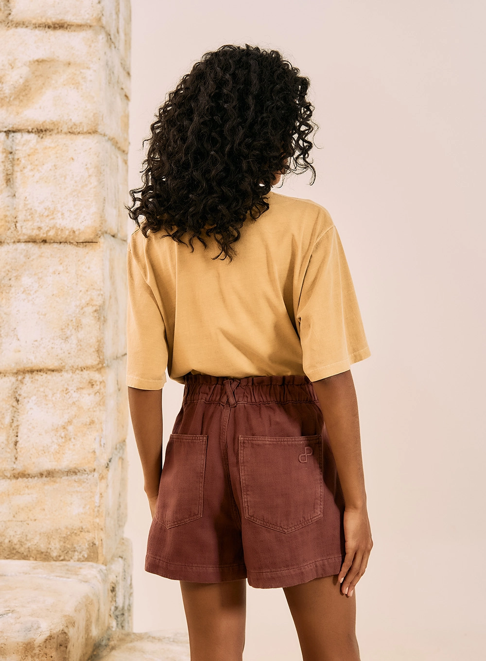 Short Jeans Evasê Marrom 3