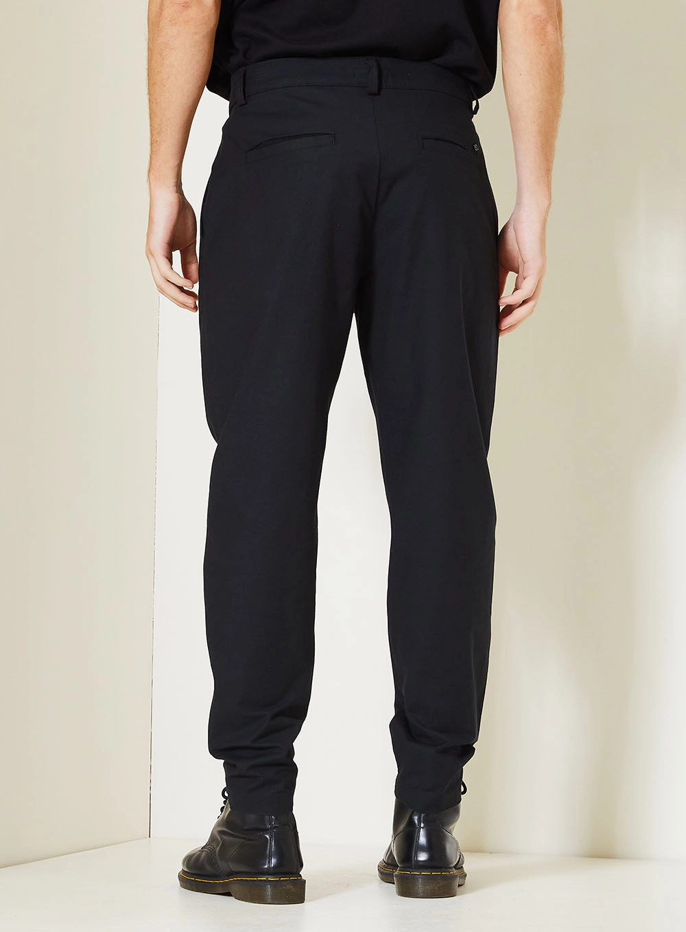 Calça Masculina Harry Com Bolsos Faca Preto 4