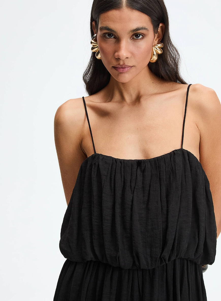 Vestido Curto Balonê Com Alças Finas Preto 3