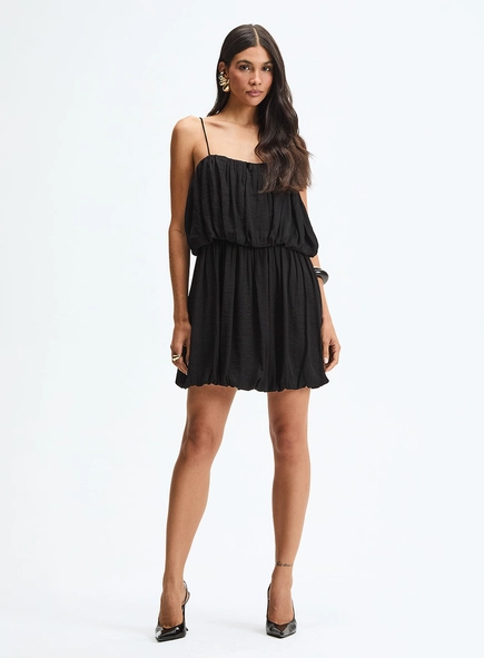Vestido Curto Balonê Com Alças Finas