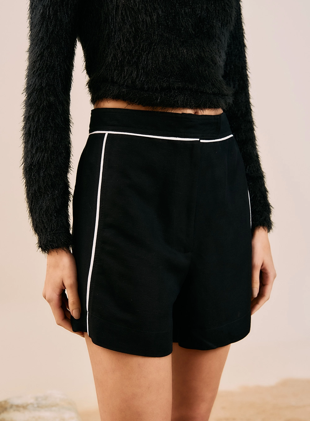 Short Alfaiataria Com Listras Contrastantes Preto 2