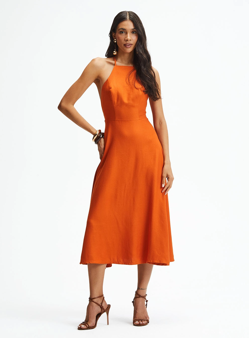 Vestido Midi Godê Com Decote Halter Alto Laranja 2