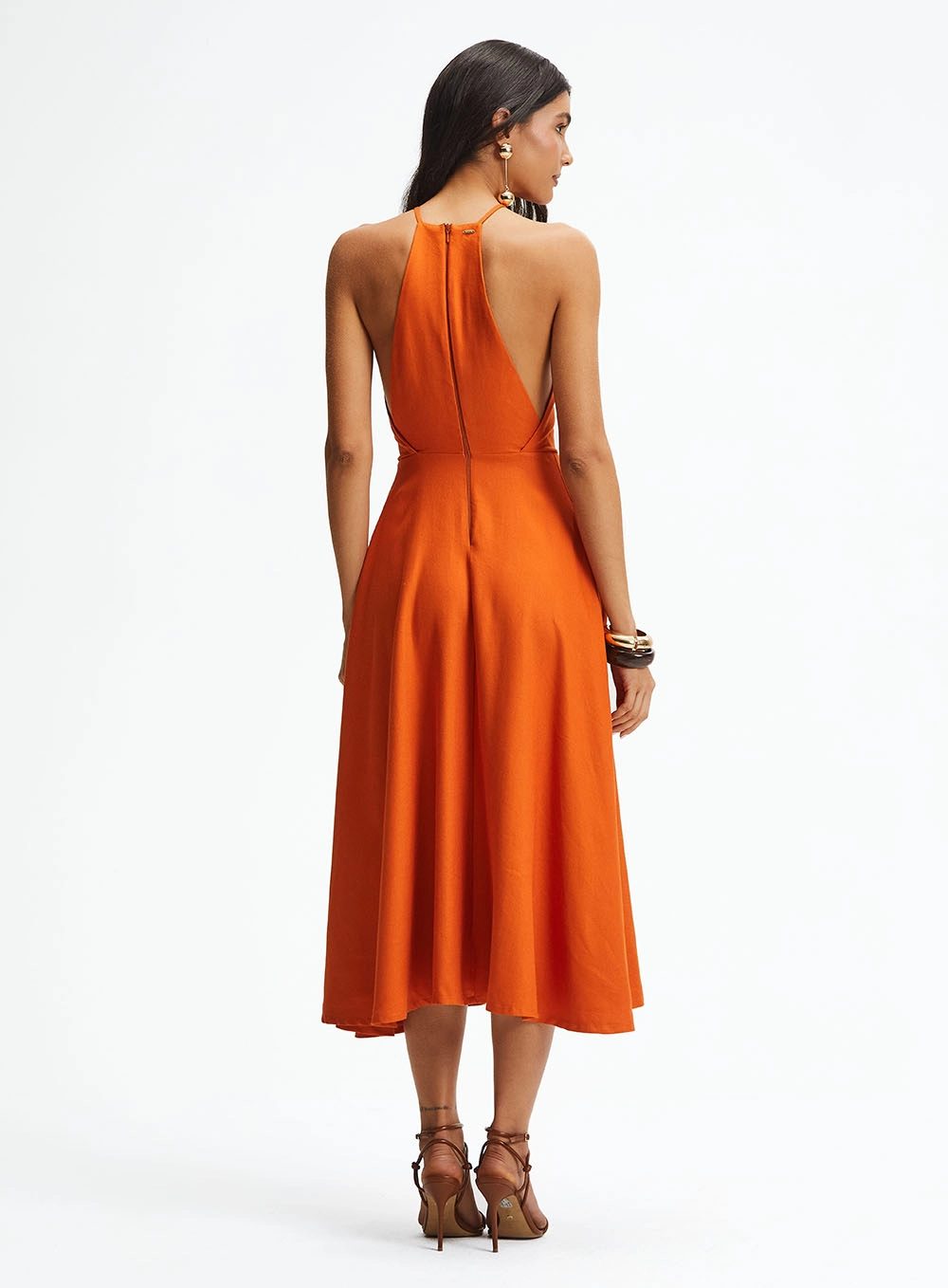 Vestido Midi Godê Com Decote Halter Alto Laranja 4