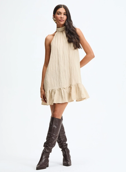 Vestido Curto Godê Com Cava Americana