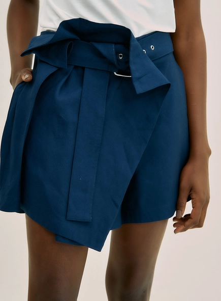 Short Alfaiataria Com Sobreposição Pareô