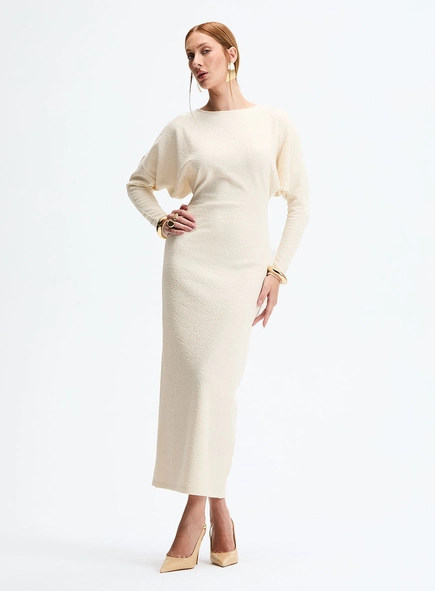 Vestido Midi Slim Abertura Costas