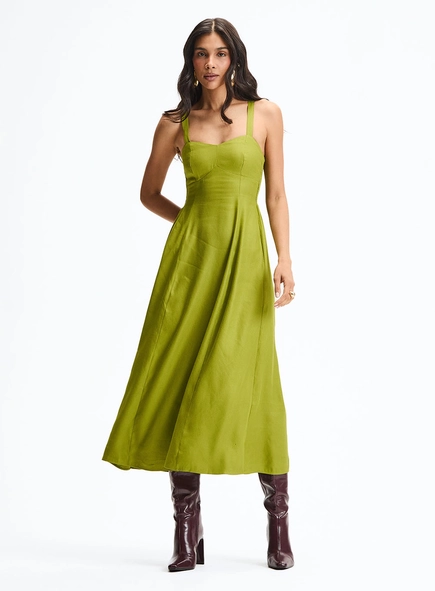 Vestido Midi Evasê Com Decote Coração Suave