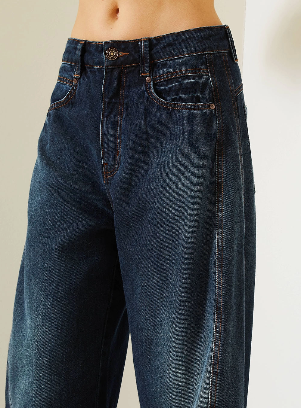 Calça Jeans Barrel Feminina Com Cintura Média Índigo 3