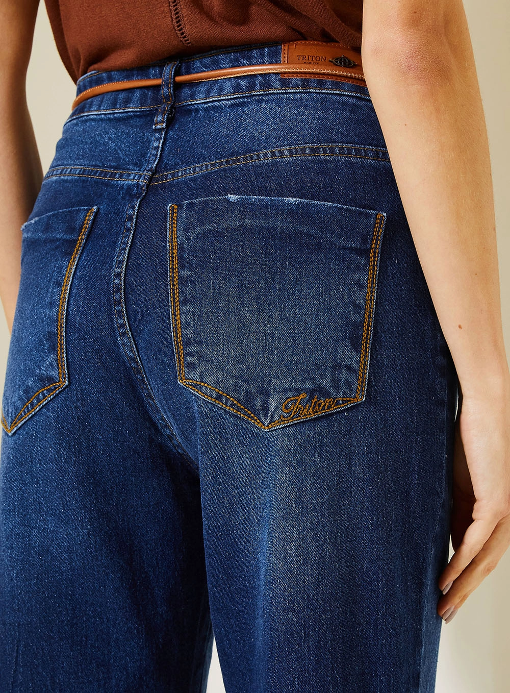 Calça Jeans Feminina Carol Com Cinto Fino Em Pu Índigo 5