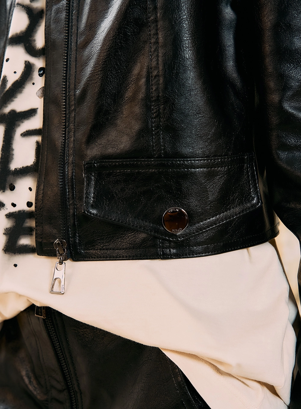 Jaqueta Cropped Em Pu Preto 3