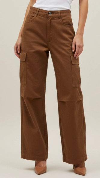 Calça Feminina Com Bolsos Cargo