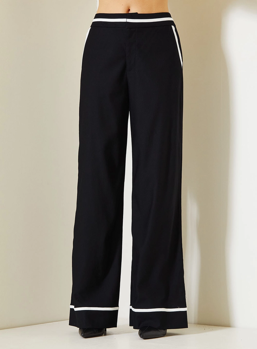 Calça Feminina Comfort Com Linhas Contrastantes Preto 1