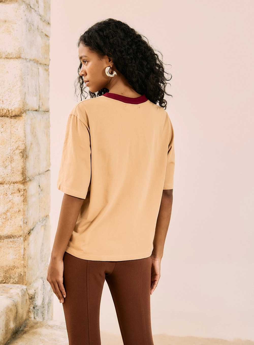 Camiseta Estampada Silence Horseshoe Bege 3