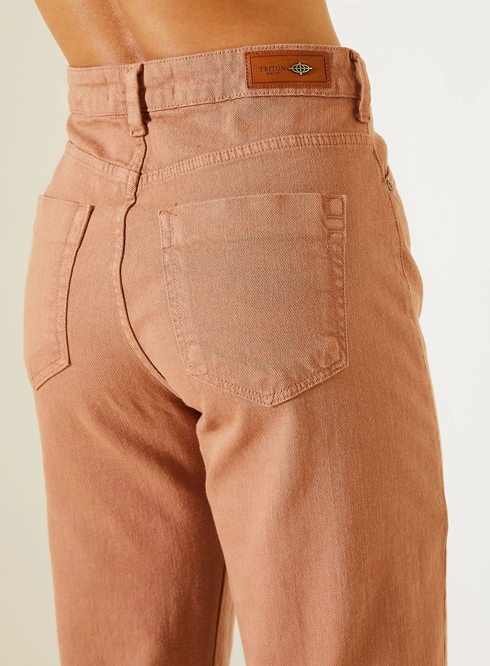Calça Sarja Feminina Loren Com Cintura Alta Marrom 3
