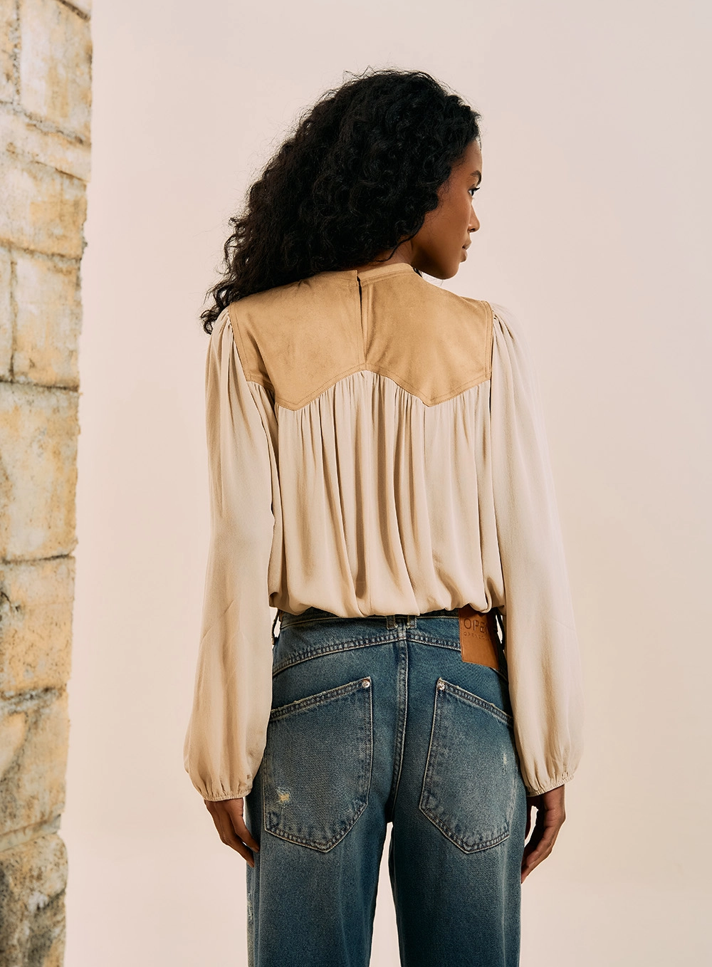 Blusa Manga Longa Com Franjas Bege 3