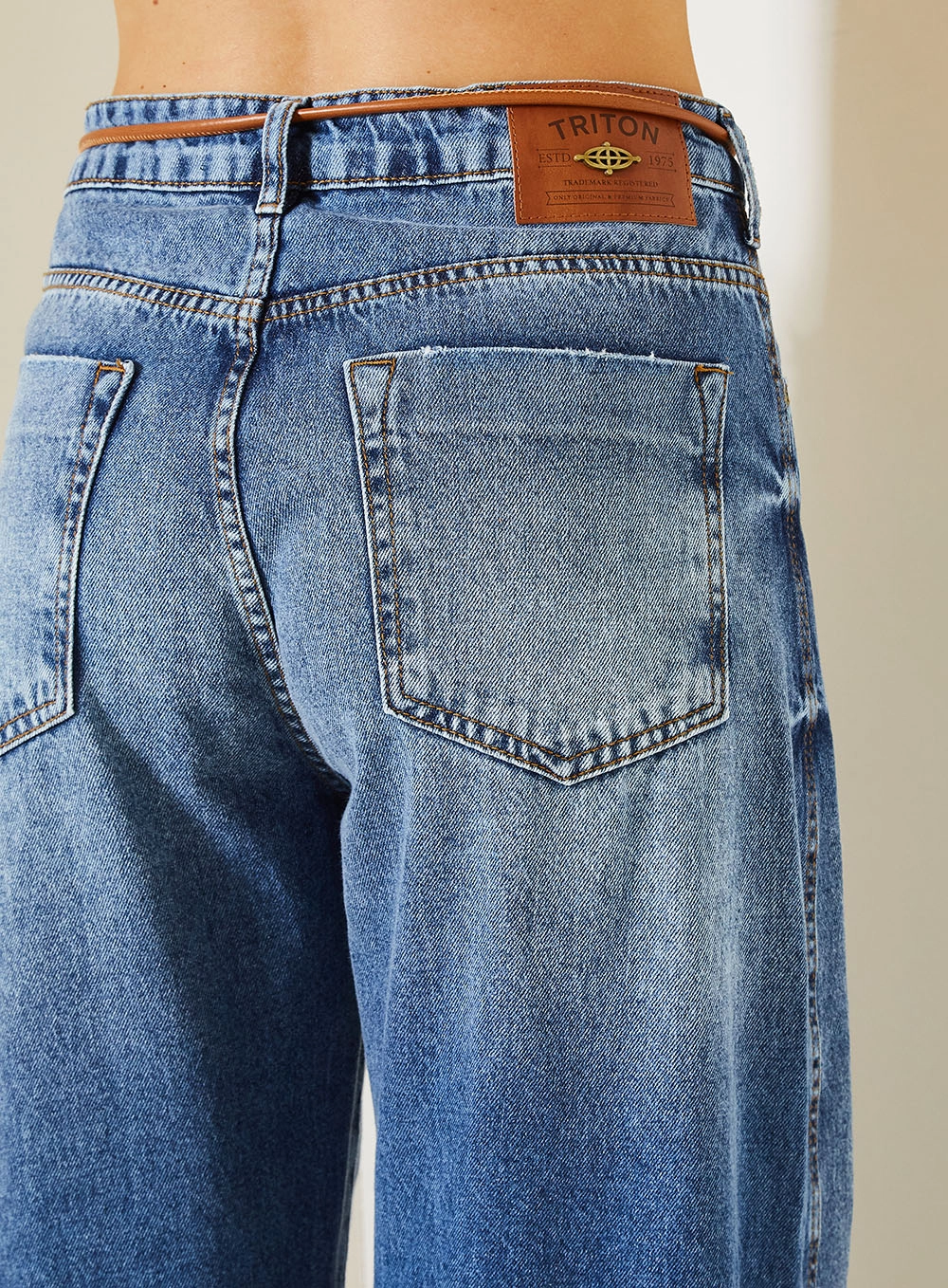 Calça Jeans Feminina Barrel Índigo 3