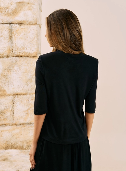 Blusa Manga 3/4 Com Ombreiras