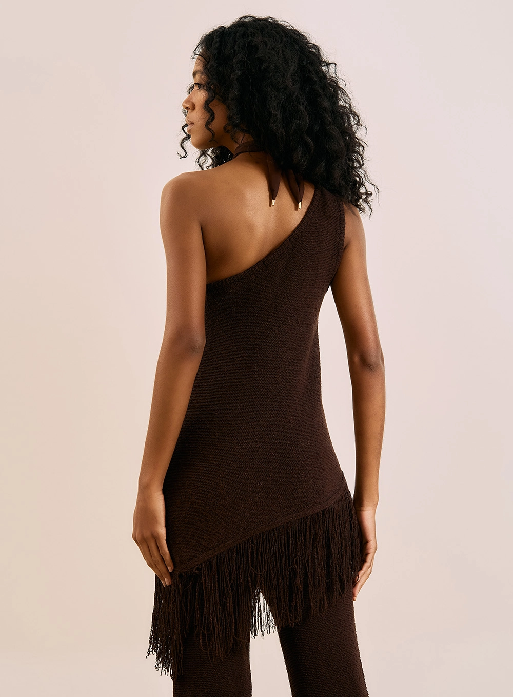 Blusa Assimétrica Em Tricot Com Franjas Marrom 2