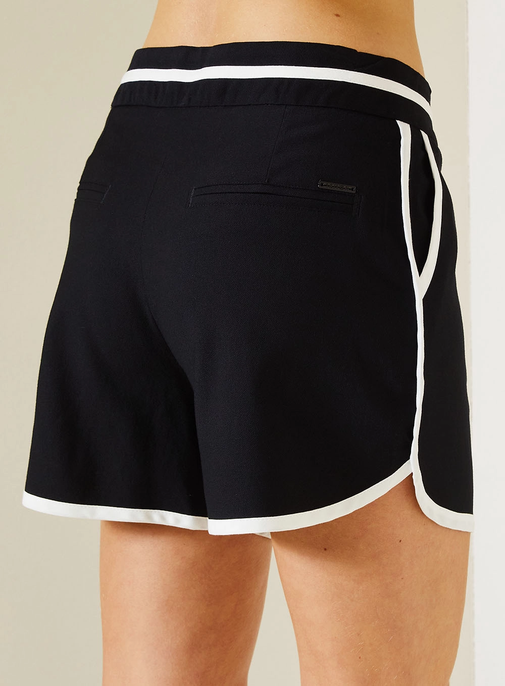 Short Feminino Comfort Estampado Com Bolsos Estampados 3