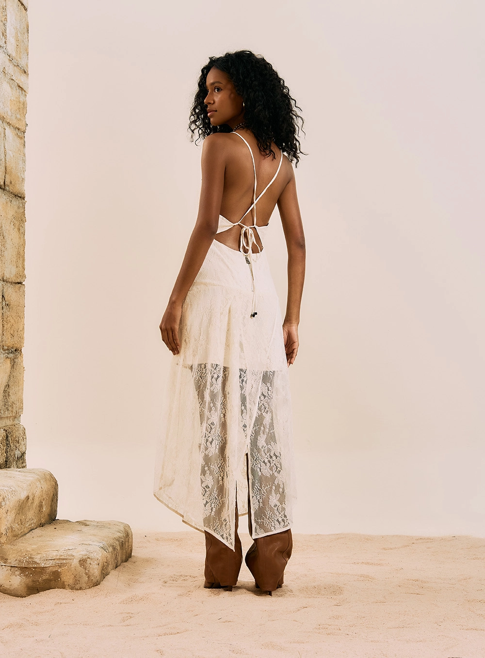 Vestido Midi Em Renda Bege Italian 2