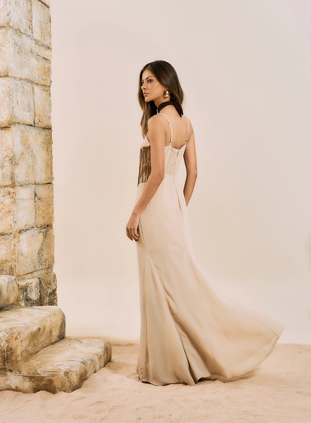 Vestido Longo Com Franjas Bege 3