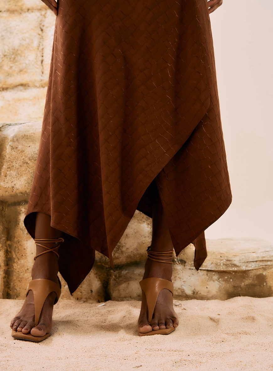 Vestido Midi Jacquard Assimétrico Marrom 3