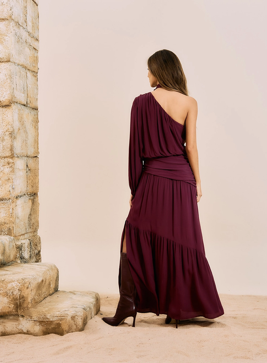 Vestido Um Ombro Só Drapeado Com Broche Bordô 2