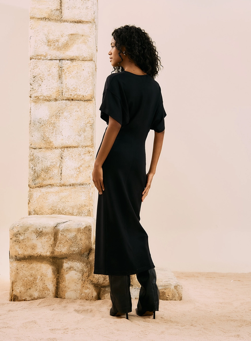 Vestido Midi Com Fenda Preto 3
