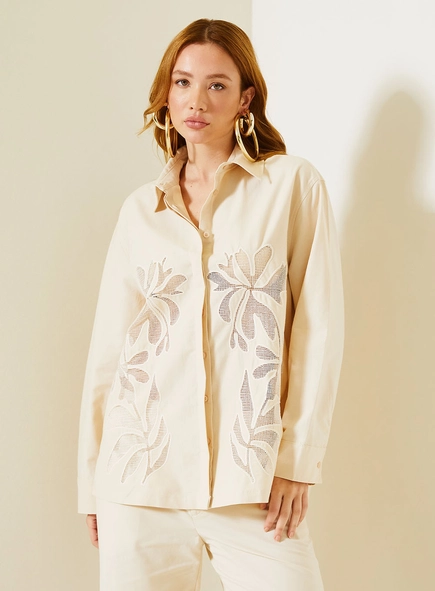 Camisa Over Feminina Com Bordado Floral