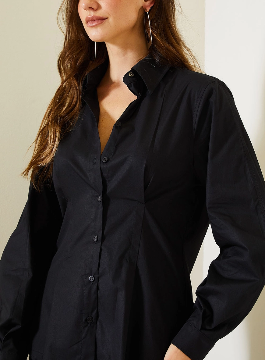 Camisa Acinturada Feminina Com Recortes Anatômicos Preto 4