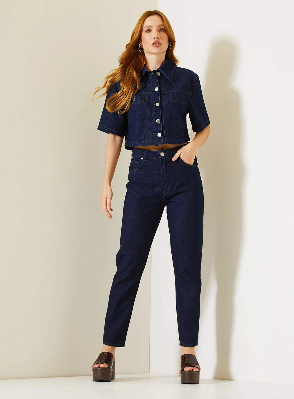 Camisa Jeans Feminina Com Gola Alfaiatada Índigo 3