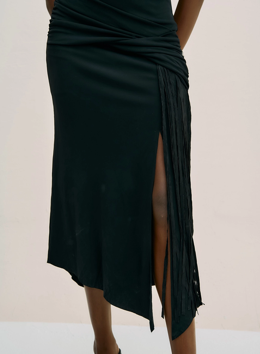 Vestido Midi Com Franjas Laterais Preto 3