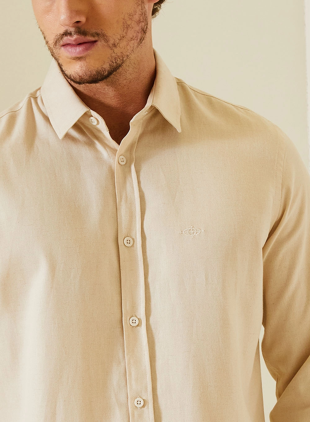 Camisa Regular Masculina Com Manga Longa Bege 4