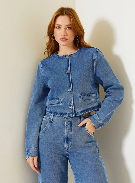 Jaqueta Jeans Cropped Com Decote Redondo