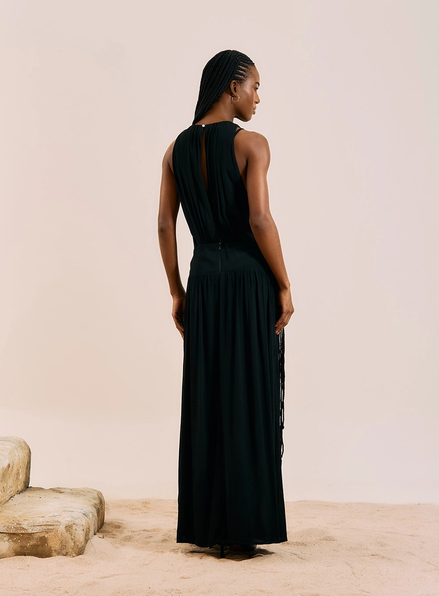 Vestido Longo Com Detalhe Em Crochê E Franjas Preto 3