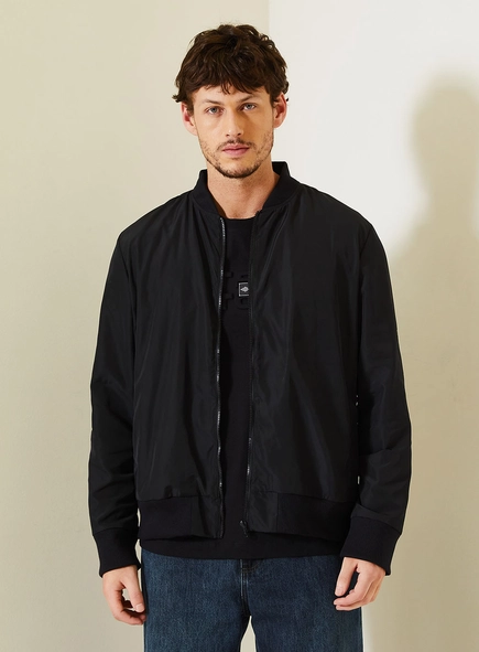 Jaqueta Bomber Masculina Com Gola Esportiva
