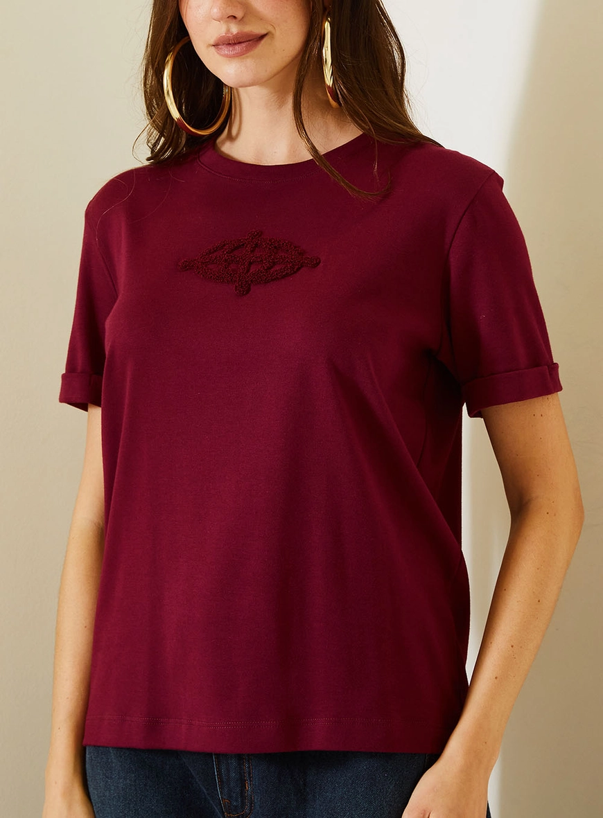 Camiseta Feminina Comfort Bordada Bordô 4