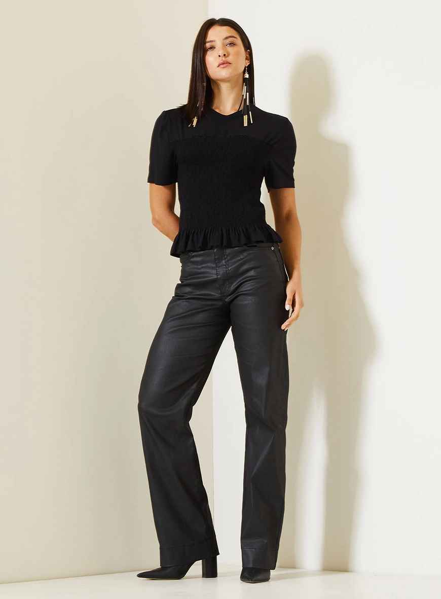 Camiseta Feminina Com Babado Na Barra Preto 3