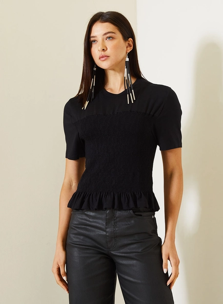 Camiseta Feminina Com Babado Na Barra